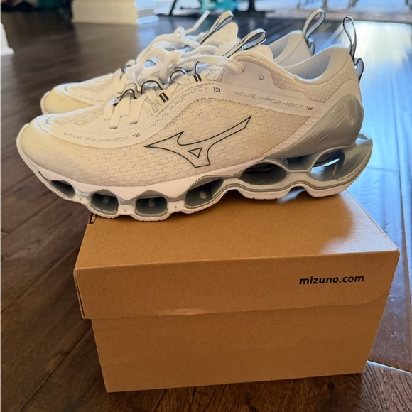 Mizuno Wave Prophecy 8 White Running Shoes - Picture 2 of 7